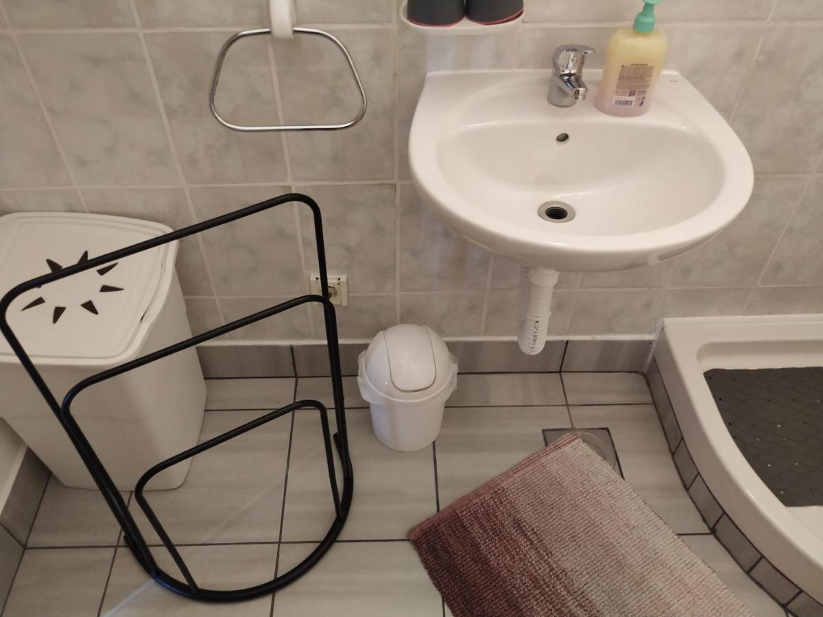 Apartmani Zlatko Pula Ngoại thất bức ảnh
