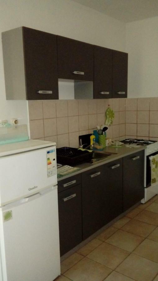 Apartmani Zlatko Pula Ngoại thất bức ảnh