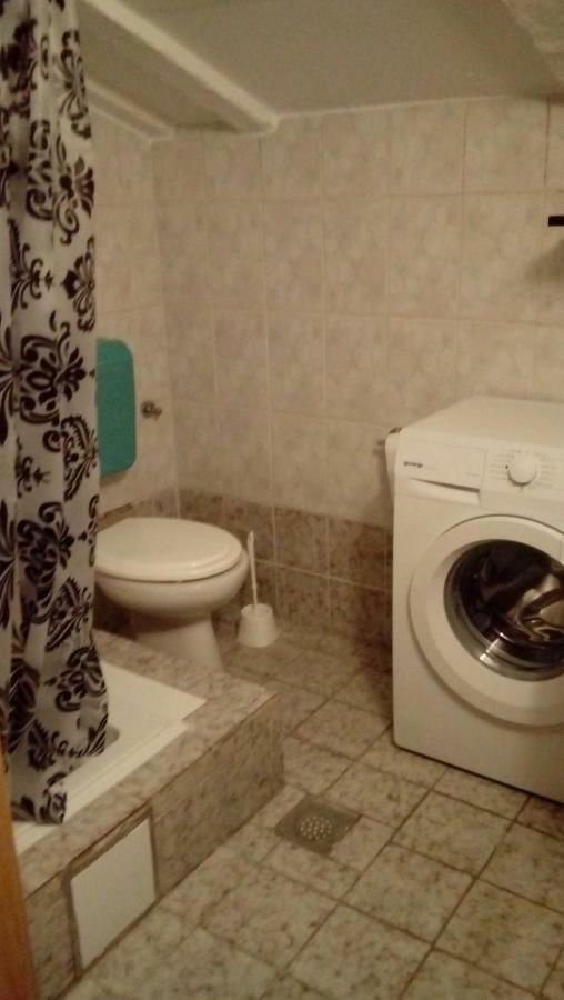 Apartmani Zlatko Pula Ngoại thất bức ảnh