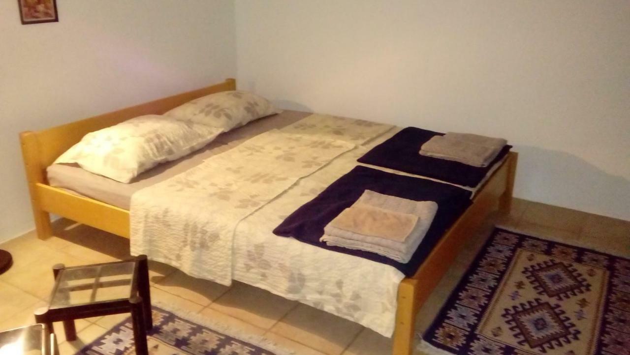 Apartmani Zlatko Pula Ngoại thất bức ảnh